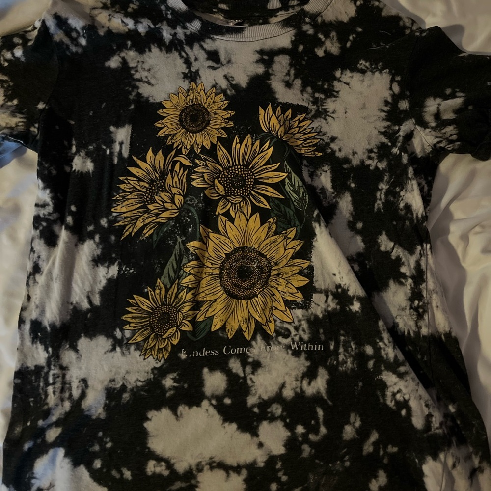 Sunflower Tie-Dye T-Shirt